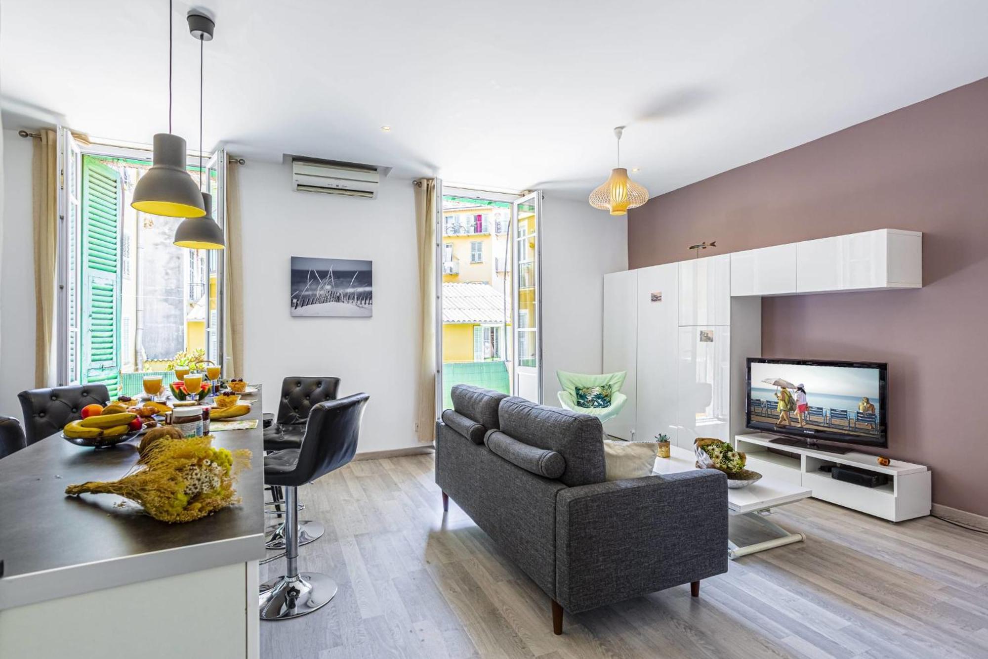 Guisol - Typical Nice 3 Bedroom Ac Near Port Luaran gambar